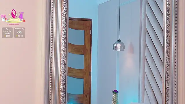 Snapshot of Lila-Rose chatting on February 24, 2026, 4:46 am Lila-Rose online show from February 24, 2026, 4:46 am