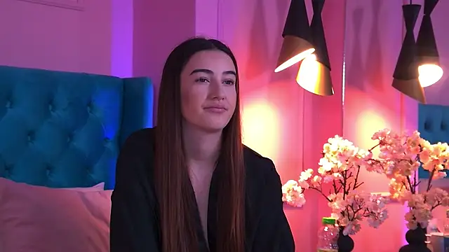 TaliaMorenne online show from November 8, 2025, 4:10 pm