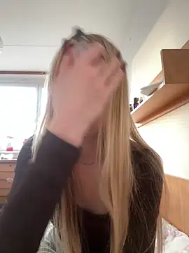 Snapshot of JudithCarly chatting on December 17, 2025, 2:22 pm JudithCarly online show from December 17, 2025, 2:22 pm