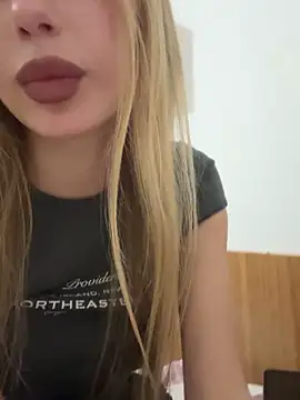 Snapshot of JudithCarly chatting on December 13, 2025, 8:04 pm JudithCarly online show from December 13, 2025, 8:04 pm