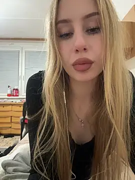 Snapshot of JudithCarly chatting on December 21, 2025, 10:21 pm JudithCarly online show from December 21, 2025, 10:21 pm