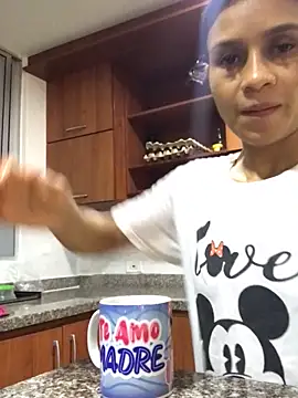 Annylittle  online show from November 20, 2025, 3:29 am