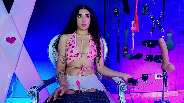 Bela sophie  online show from November 25, 2025, 8:31 pm