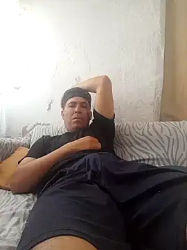 Ezeaxl online show from April 12, 2026, 4:43 pm