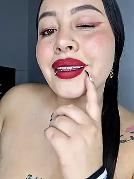 Stefani02 online show from October 14, 2025, 2:34 am