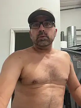 Snapshot of Fun_Time_Ron_2 chatting on October 13, 2025, 6:31 pm Fun Time Ron 2 online show from October 13, 2025, 6:31 pm