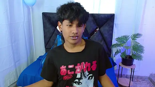 Felixcum18 online show from October 14, 2025, 8:42 pm