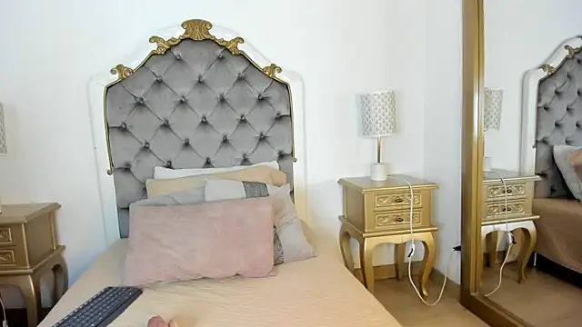 mary joseph online show from December 15, 2025, 8:36 pm