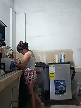 SweetRabbit29 online show from March 27, 2026, 11:38 pm