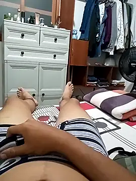 Snapshot of Flirtdick03 chatting on December 22, 2025, 2:01 am Flirtdick03 online show from December 22, 2025, 2:01 am