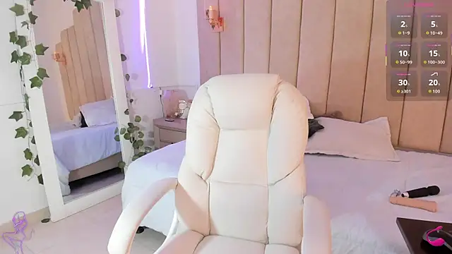  naylaa  online show from January 17, 2026, 3:54 am