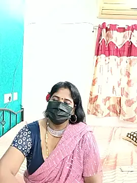 tamil-aunt online show from October 19, 2025, 5:32 am