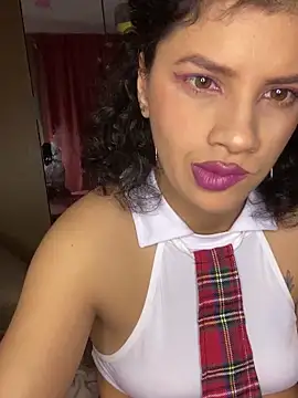 Snapshot of Biaaxxxsexy chatting on October 31, 2025, 8:05 pm Biaaxxxsexy online show from October 31, 2025, 8:05 pm