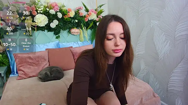 JulliRoss online show from November 12, 2025, 5:11 am