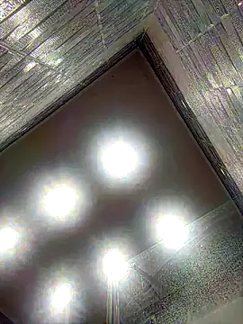 Butterfly8385 online show from November 15, 2025, 5:22 am