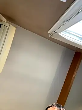 HotNSavaGe online show from November 27, 2025, 9:54 am