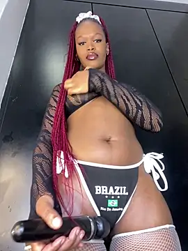 Lovee Lucia online show from December 4, 2025, 11:09 am