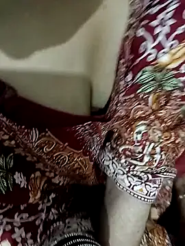 Snapshot of HOT-CPL-11 chatting on October 13, 2025, 5:58 pm HOT-CPL-11 online show from October 13, 2025, 5:58 pm