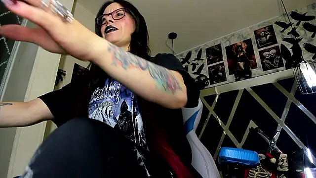 Evangelinejoness  online show from February 3, 2026, 11:37 am