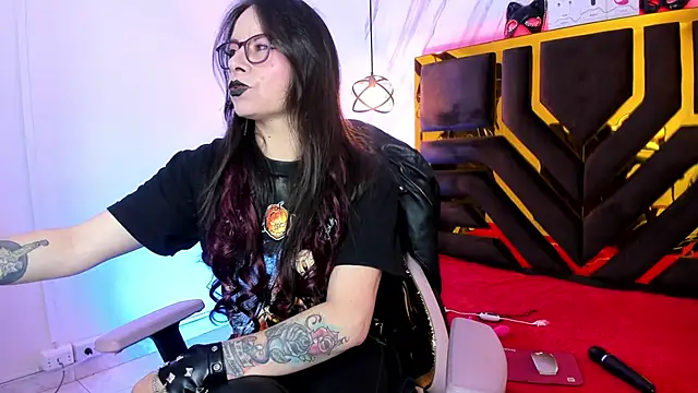 Evangelinejoness  online show from October 18, 2025, 11:34 am