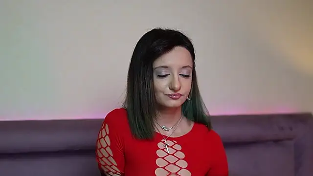 JoelleApril online show from April 14, 2026, 7:52 pm