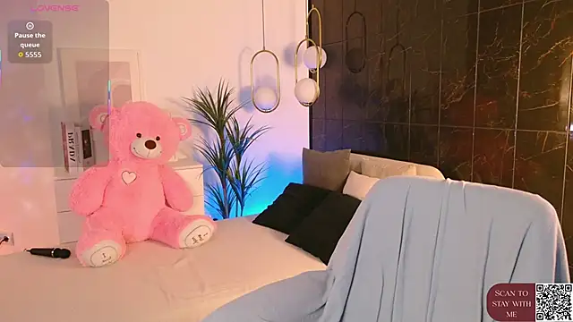 mia silkk online show from March 30, 2026, 6:26 am