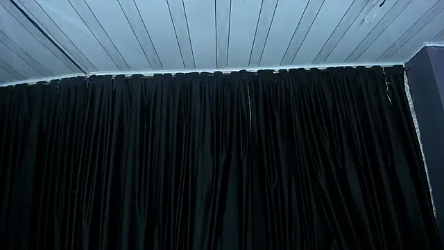 SofiaLustera online show from November 28, 2025, 6:41 pm