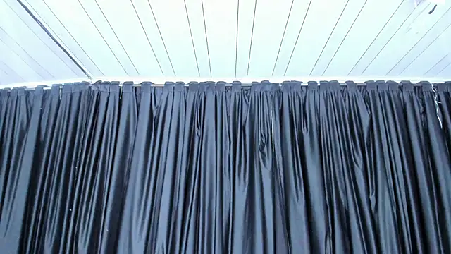 SofiaLustera online show from November 24, 2025, 7:36 pm