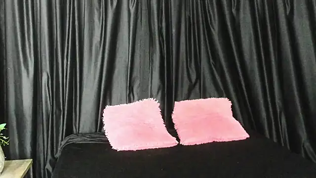 SofiaLustera online show from November 27, 2025, 1:22 pm