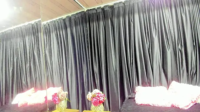 SofiaLustera online show from November 19, 2025, 11:32 am