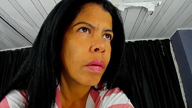 SofiaLustera online show from November 20, 2025, 11:55 am