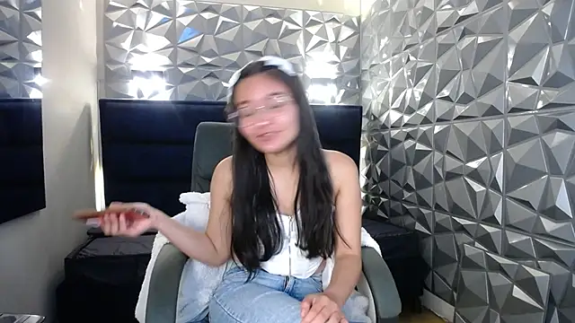  kita online show from November 21, 2025, 2:16 pm