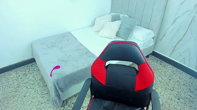 Amira mansour online show from November 18, 2025, 7:28 pm