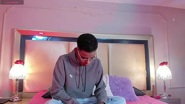 Snapshot of Charlie_Storm_ chatting on March 3, 2026, 7:54 pm Charlie Storm online show from March 3, 2026, 7:54 pm