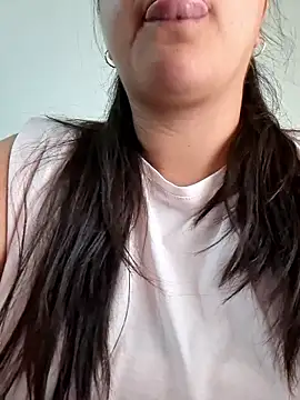 Snapshot of morenalatinaa chatting on January 8, 2026, 1:50 pm morenalatinaa online show from January 8, 2026, 1:50 pm