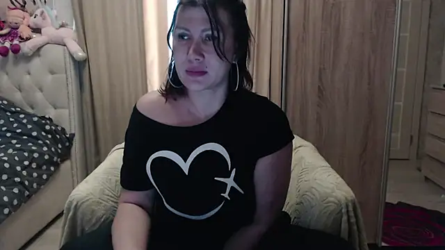 Ambika beauty online show from November 27, 2025, 10:27 am