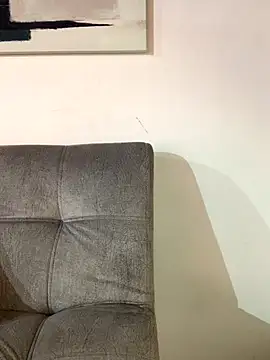 LunaMoore Pink online show from December 18, 2025, 12:31 pm