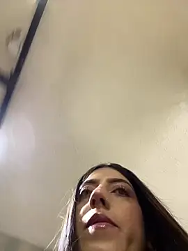 Snapshot of ElectraPink_ chatting on February 18, 2026, 1:29 pm ElectraPink online show from February 18, 2026, 1:29 pm