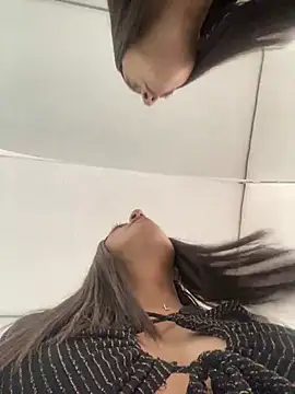 ElectraPink  online show from January 9, 2026, 12:56 pm