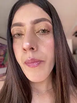 Snapshot of ElectraPink_ chatting on February 10, 2026, 1:32 pm ElectraPink online show from February 10, 2026, 1:32 pm