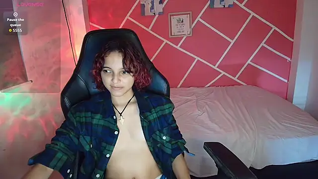 sweety dreambaby online show from November 18, 2025, 3:15 pm