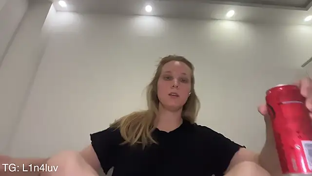 AIicaparkerc online show from May 25, 2026, 7:01 pm