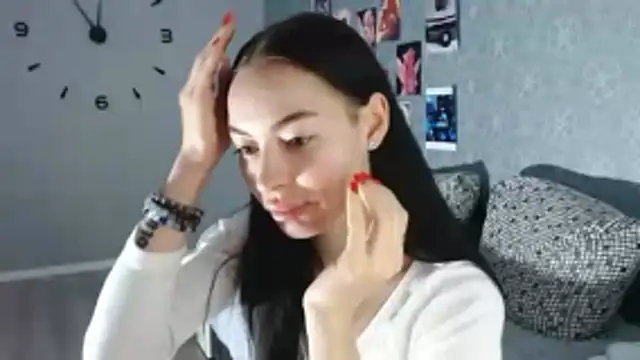 Daphne Darkthorn online show from October 27, 2025, 12:55 am