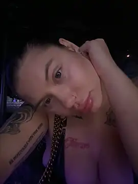 sativaiva online show from October 28, 2025, 4:02 am