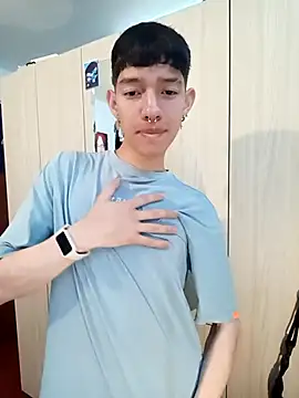 heyy noah11 online show from October 27, 2025, 2:34 am