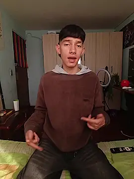 heyy noah11 online show from November 10, 2025, 8:14 pm