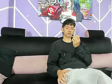 heyy noah11 online show from April 10, 2026, 1:40 pm