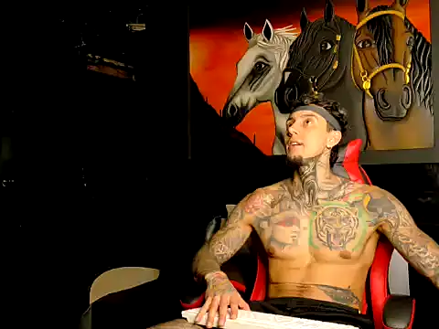 Molotov Explosive online show from November 14, 2025, 8:56 pm