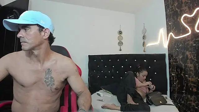 Sofi And Santy online show from May 9, 2026, 11:52 pm
