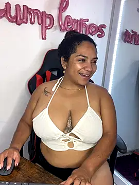  Lissa 01 online show from October 30, 2025, 2:43 am